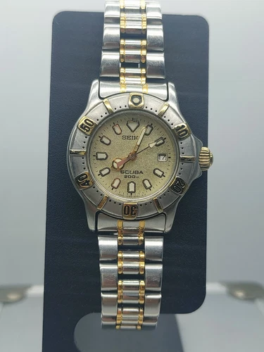 Vintage Seiko 7N85-0040 SCUBA Diver 200M Gold Dial (1990s) Women Watch RARE