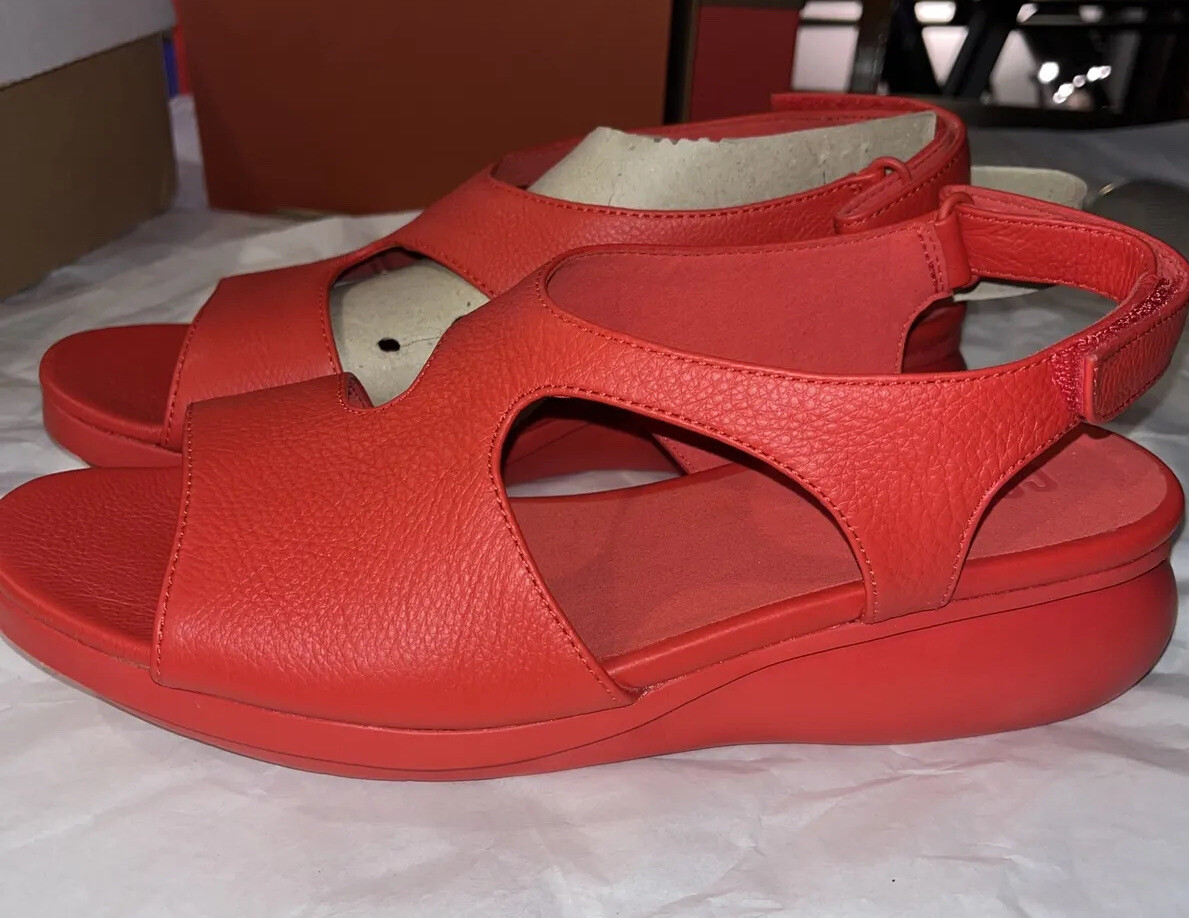 Camper Sandals Balloon Hook-And-Loop Leather Size 12 (best fit size 11)