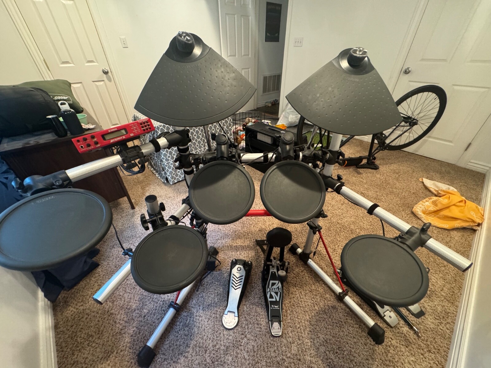 Yamaha RS70 Electronic Drum Kit with double bass pedals and Drum Throne