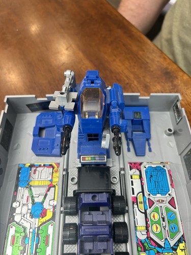 Vintage Transformers G1 Optimus Prime Hasbro Takara with Trailer 1980’s JAPAN - Picture 9 of 19