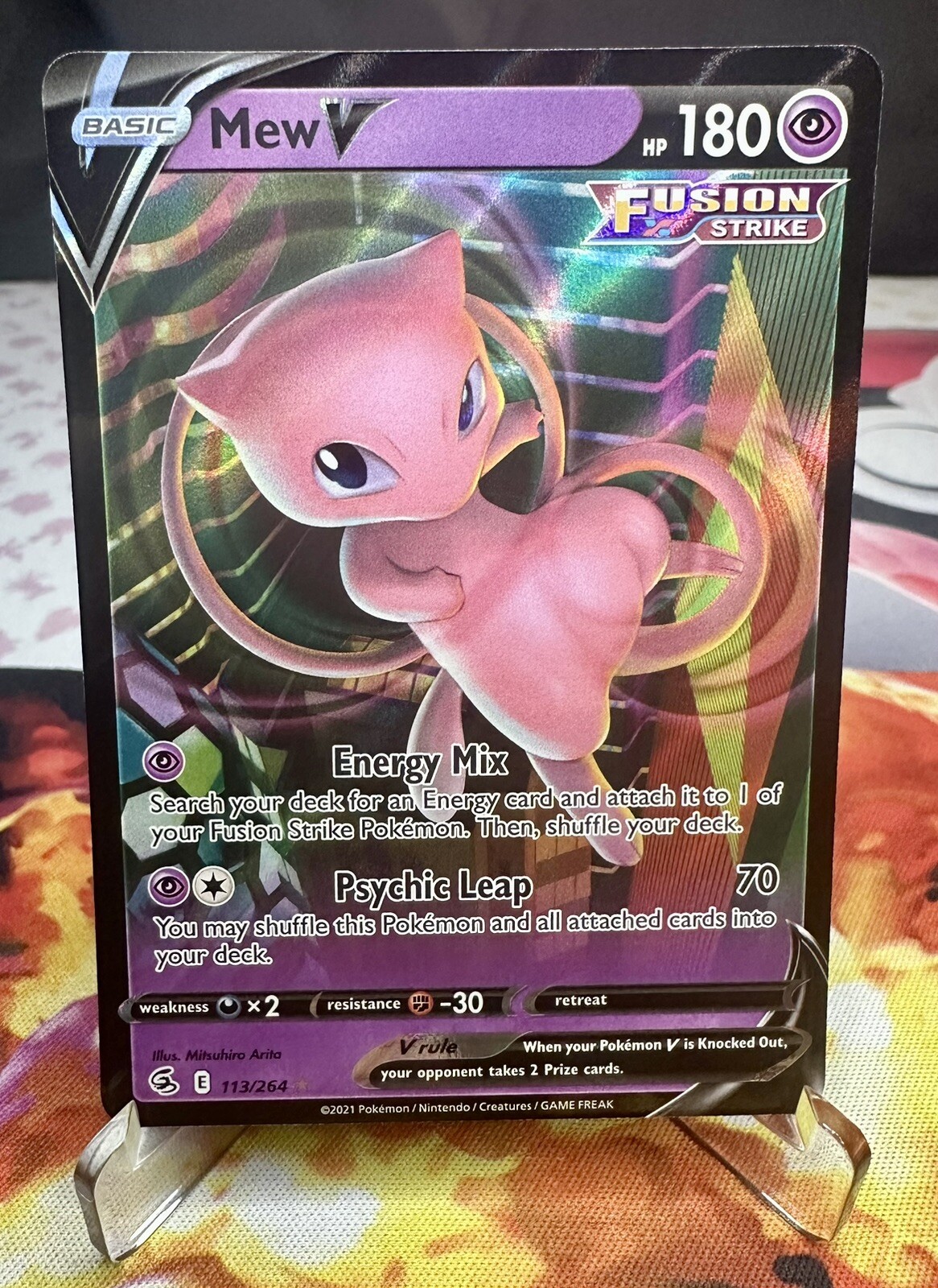 Pokémon TCG - Mew V - SWSH08: Fusion Strike - 113/264 - NM