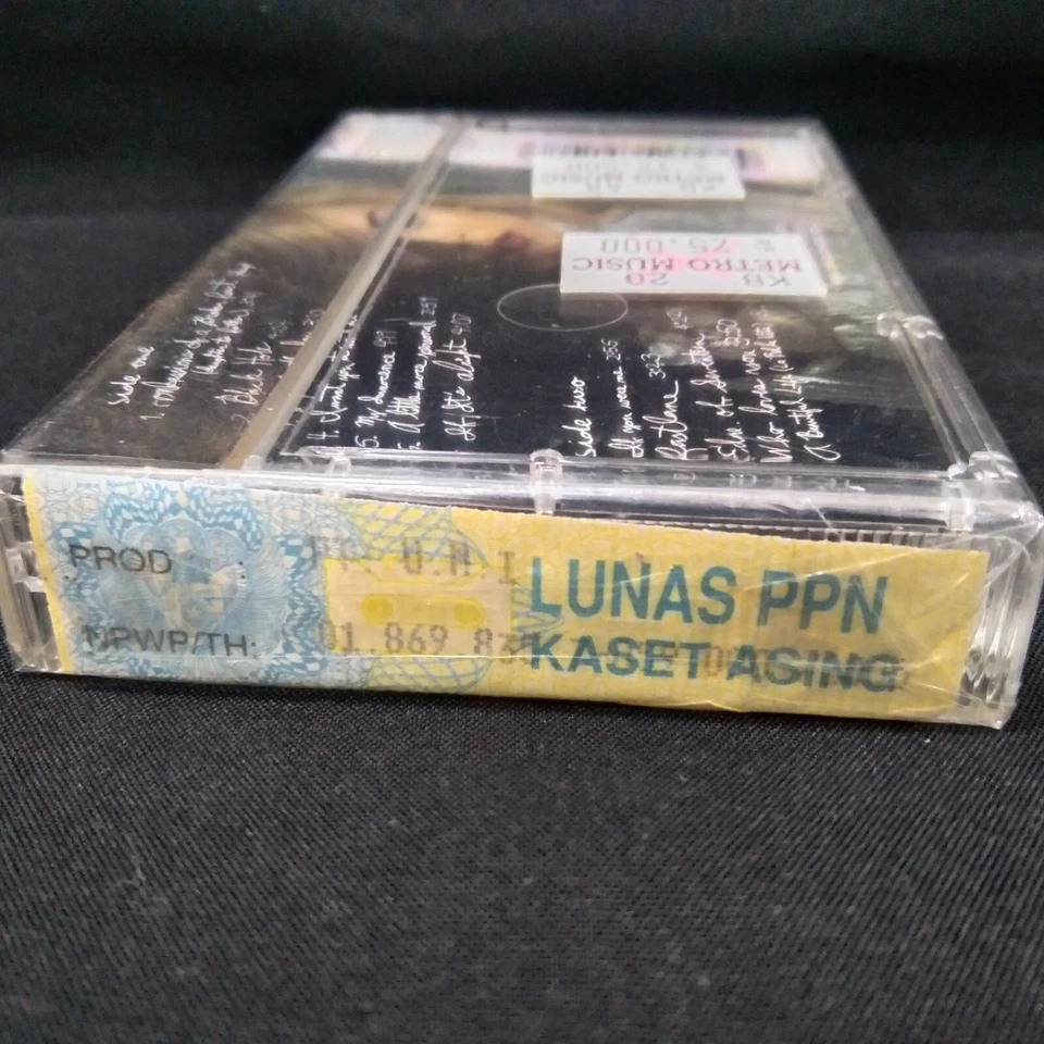 Lindsay Lohan – A Little More Personal (RAW) - NEW SEALED - Official cassette - Image 4 of 4