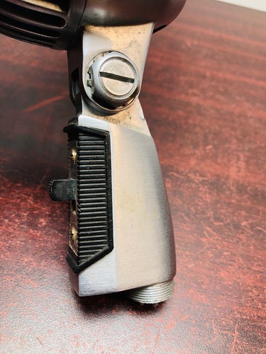 Microfono Vintage Shure 55SW Unidyne Dynamic "Elvis" XLR Pulito Elegante Cromo Satinato - Foto 11 di 24