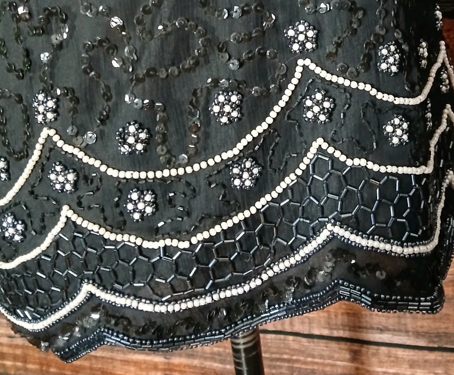 Laurence Kazar Vintage Top Size M 100% Silk Beaded Sequin Black Lined Blouse 