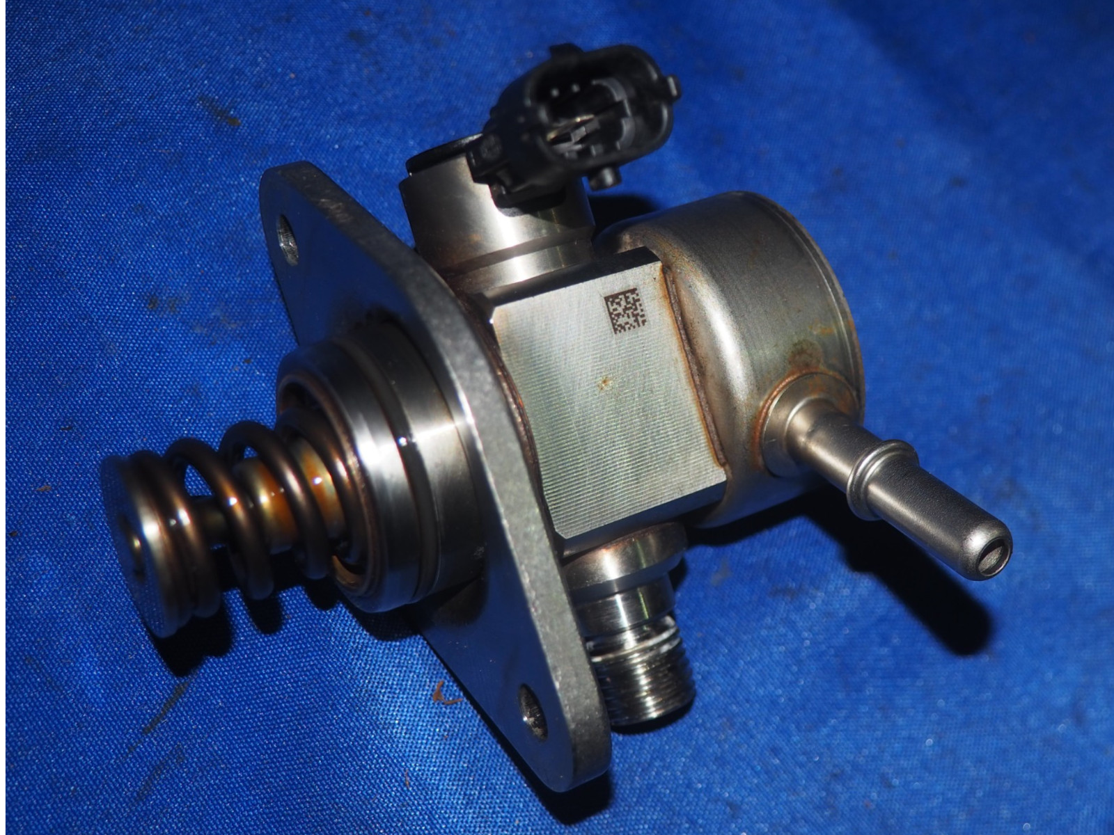 Maserati Ghibli S Q4 2017-2023 High pressure fuel pump
