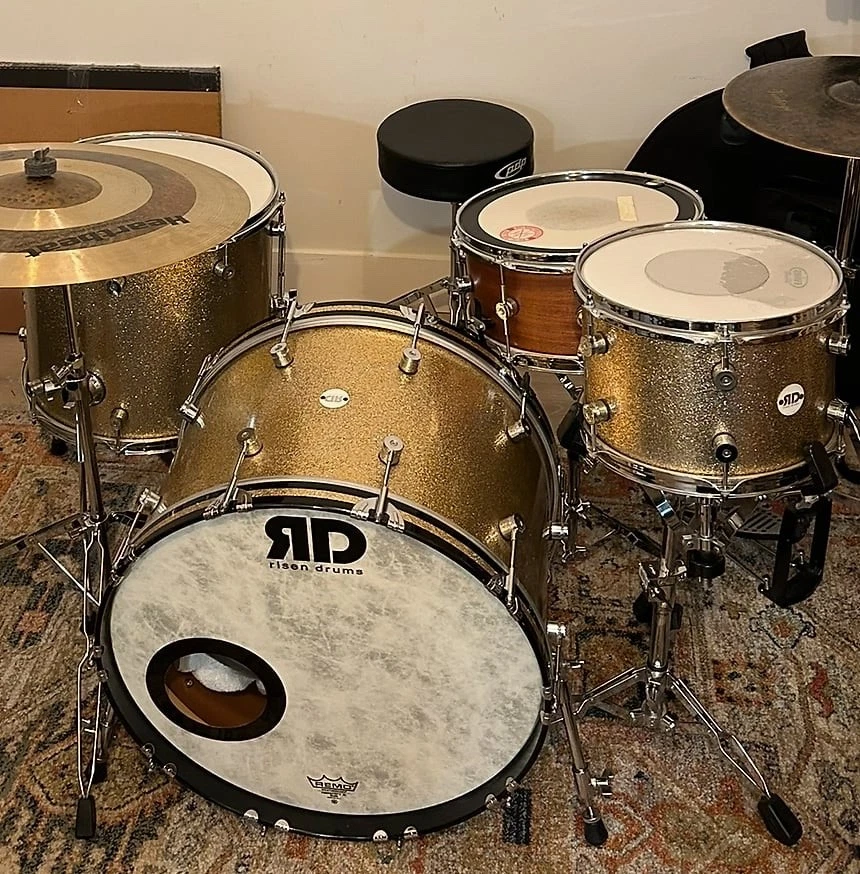 Risen Drums - Gold Sparkle - Mahogany + Snare Drum + Gear Bags - Image 2 of 4