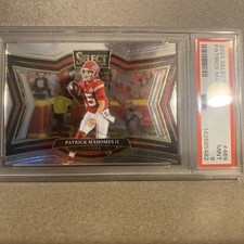 2024 Panini Select - Field Level Patrick Mahomes II #469 Graded 9/10