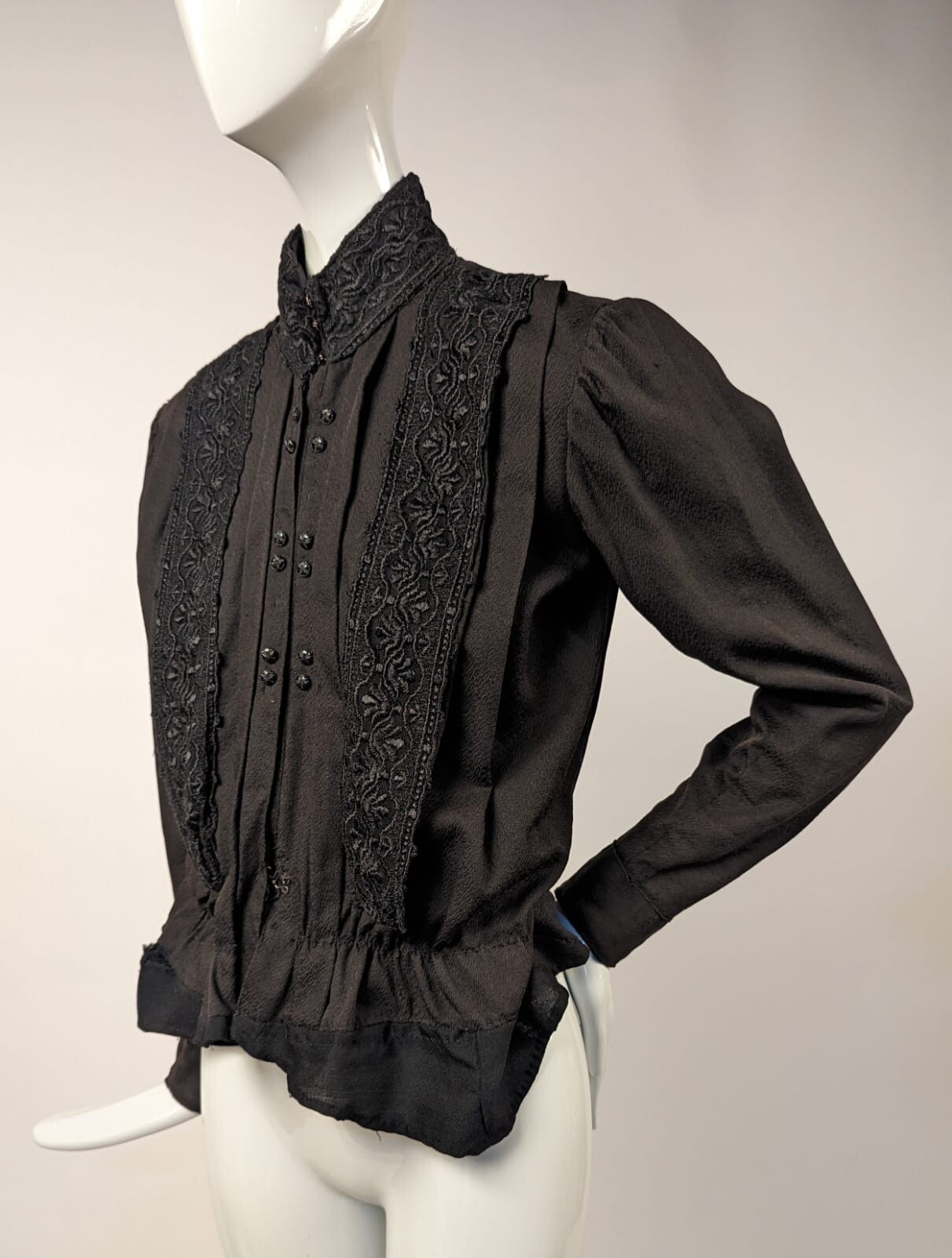 BEAUTIFUL EDWARDIAN BLACK SHIRT WAIST / BLOUSE W EMBROIDERED NET LACE