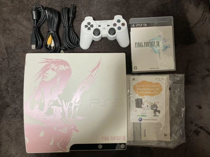 USED Playstation 3 Final Fantasy Lightning Japan PS3 ~White pink 