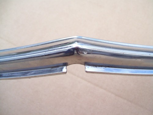 NOS MoPar 1946 1947 1948 Chrysler center radiator grille MOULDING 1151916 - Picture 4 of 5