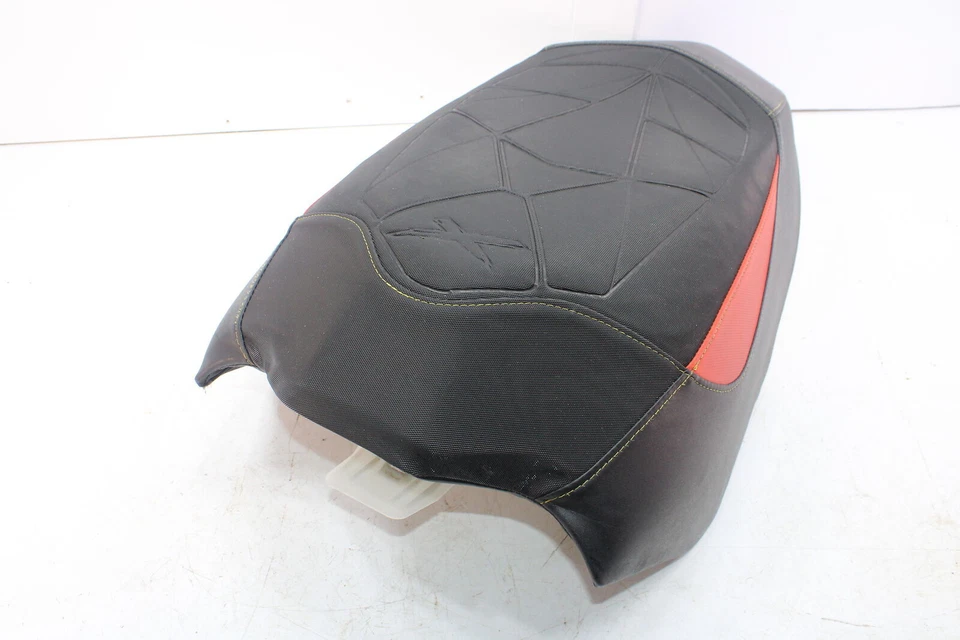 2017 Ski-doo Mxz 800r Blizzard E-tec Seat black red yellow white 510005417 - Image 3 of 4