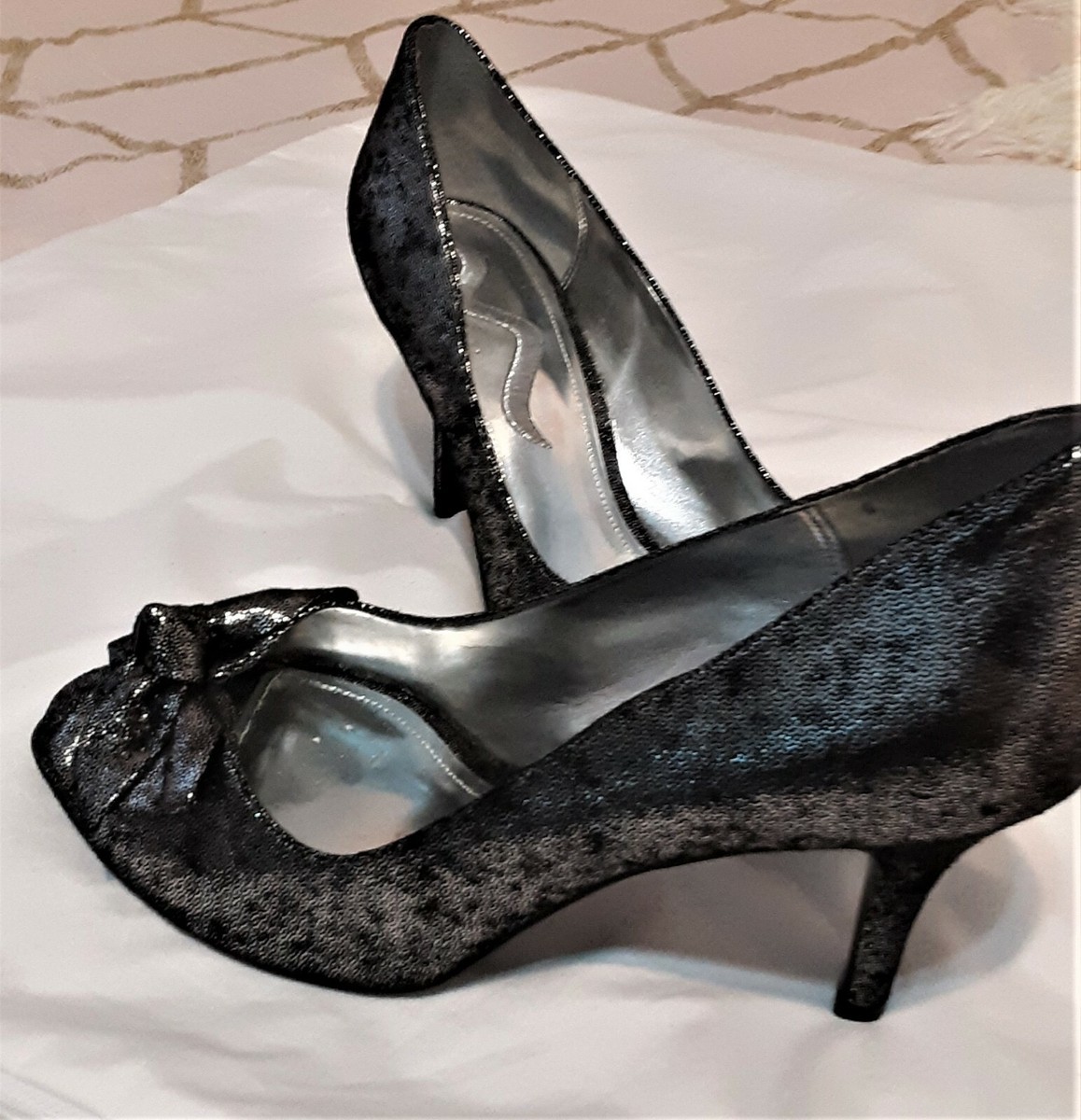 Nina Women Black Dressy Pumps Peep Toe Size 8.5 M Silver  display picture 1