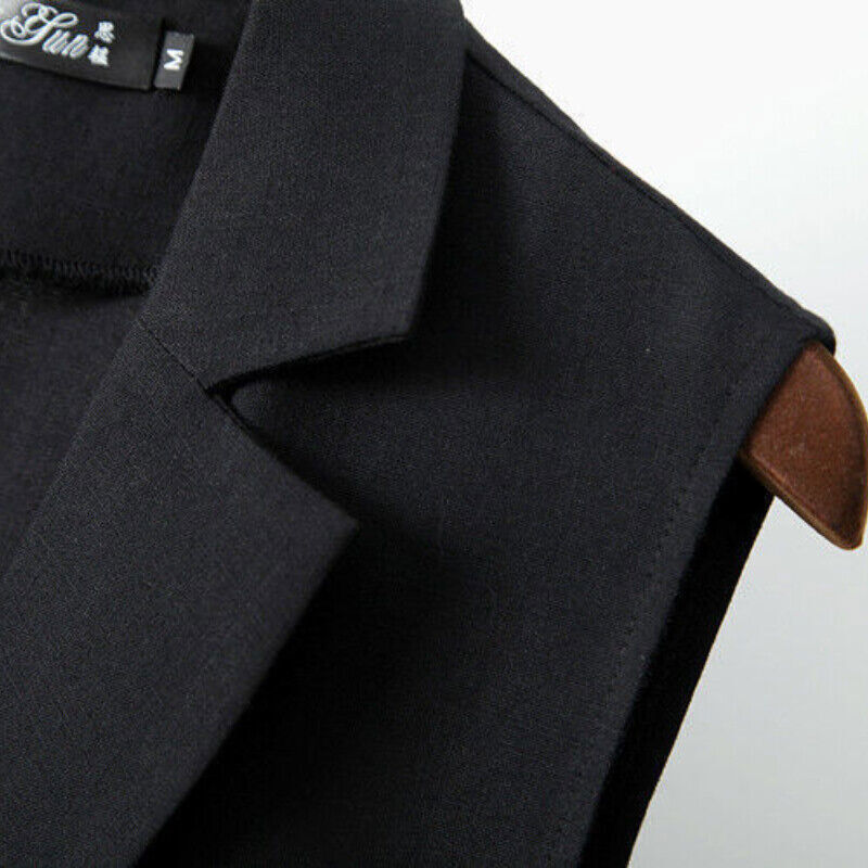 Women's hooded coat with a button placket – timelessly elegant and versatile