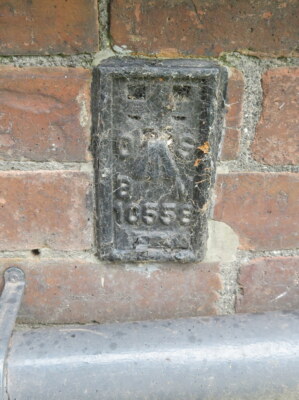 Photo 6x4 Flush Bracket 10558 on the 'Childe of Hale', Hale Village The O c2017