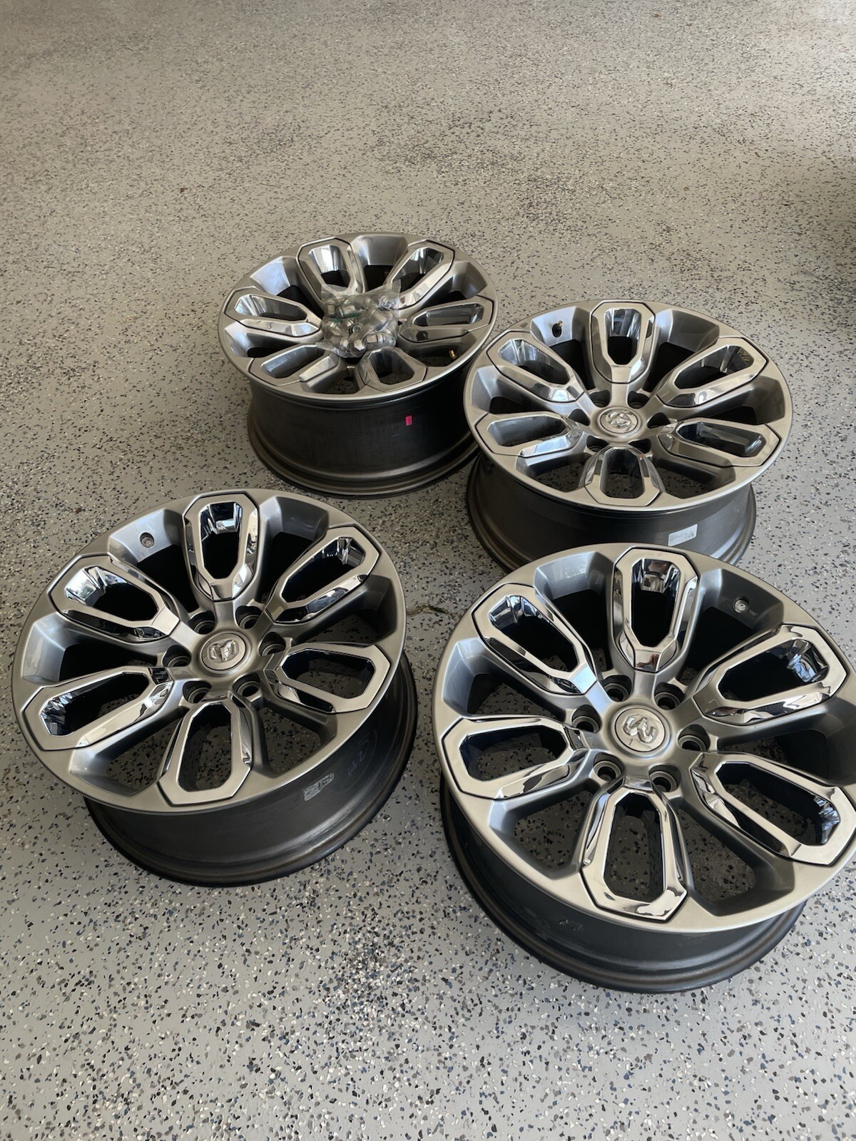 Ram La Rime Rims 4 20” Ram 1500 Laramie Chrome Wheels with Lug Nuts | eBay