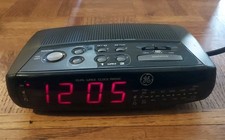 VTG GE General Electric Alarm Clock Radio Model 7-4839A Tested Working new batry