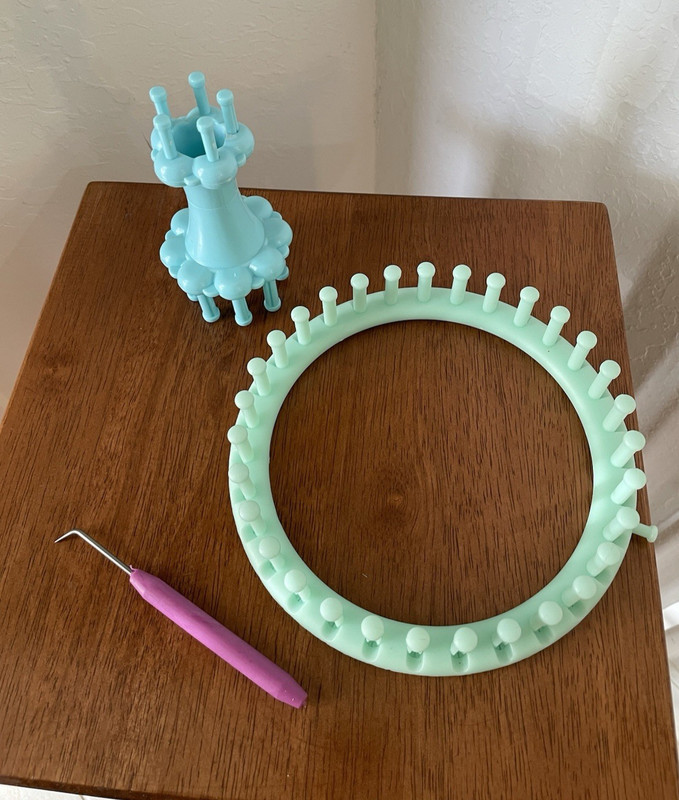 Round Knitting Loom, Handheld Plastic Cord Maker and Tool
