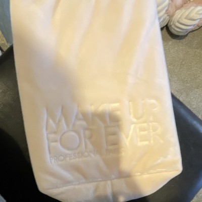 MAKE UP FOR EVER Artist Color Crayon Pouch 2025 Makeup Bag Beige Red Zipper 100 