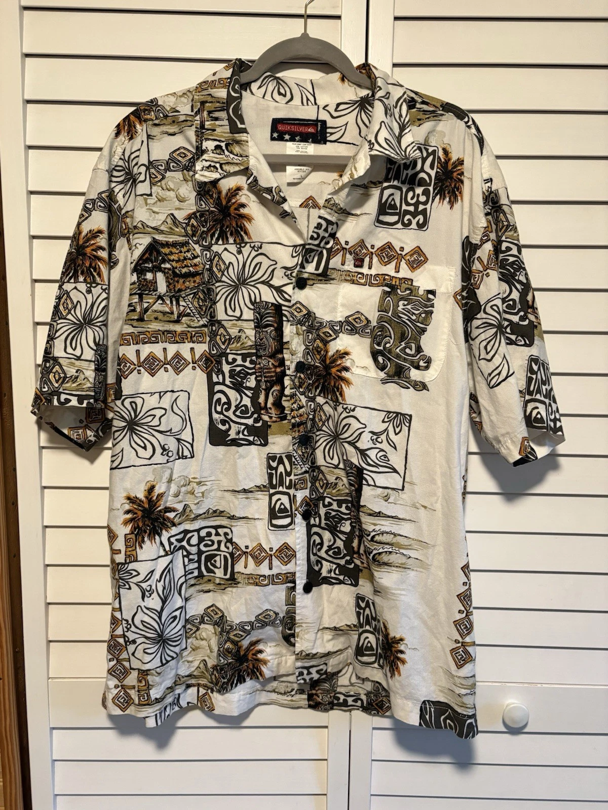 Quiksilver Hawaiian Shirt Men Large Brown Tan Cream Tiki Logo Button Up Pocket