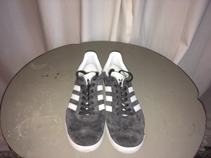 black adidas gazelle womens size 6