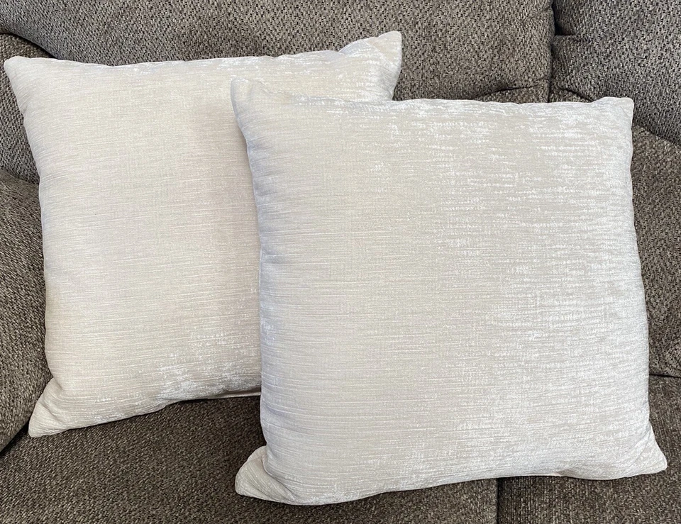 (Lot Of 2)Threshold Decor Toss Pillow White 18”X 18” New - Image 4 of 4