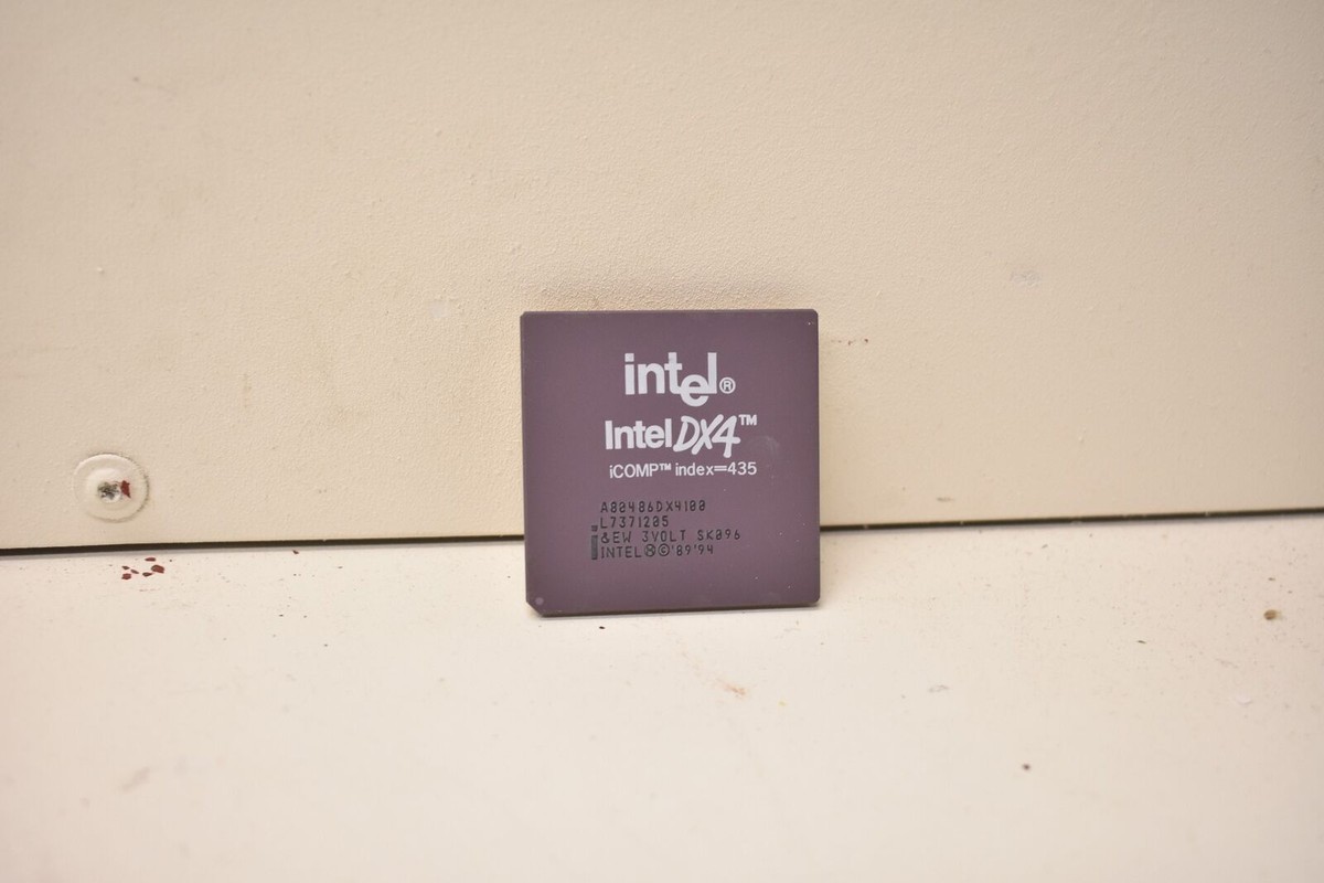 Intel Dx4 Processor Chip ICOMP Index 435 A80486DX4100 for
