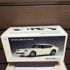 AUTOart Millennium Toyota 2000GT Coupe 1/18 Model Car Unopened New