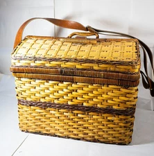 Woven Wicker Picnic Basket Space For Plates Restored Two Level Opens Up