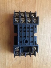 YOUNG NDSQ-14 7AMP 300V RELAY SOCKET, NEW OPEN BOX