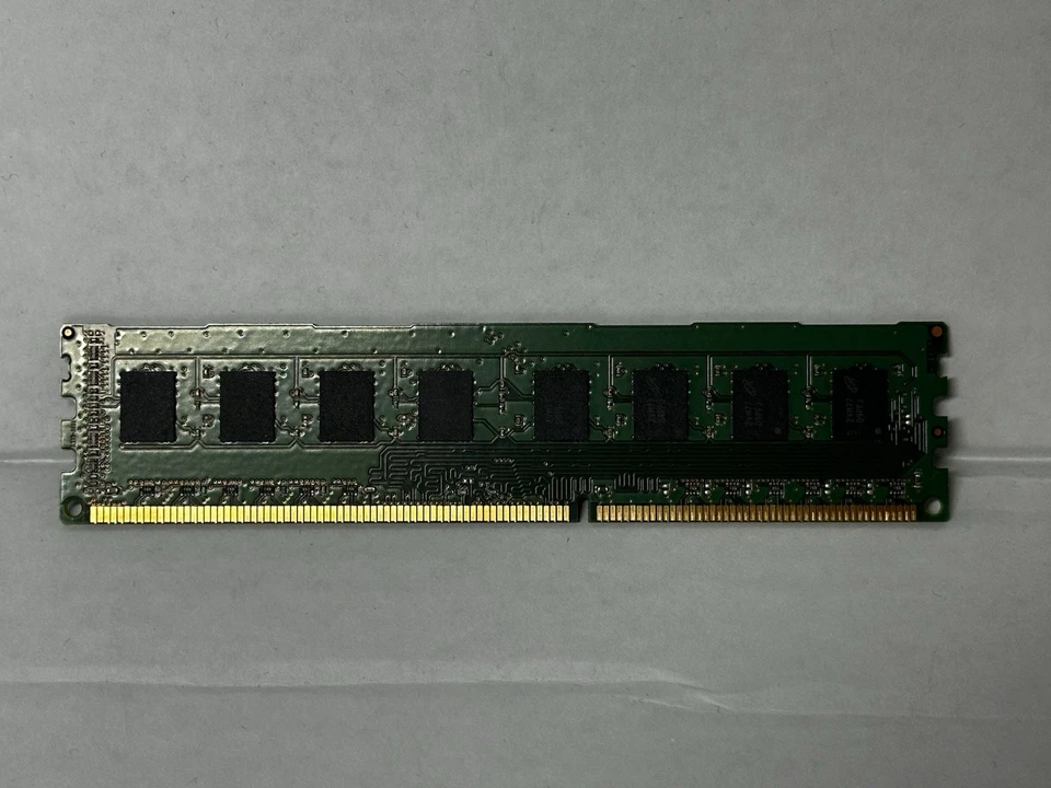 New Micron 4GB DIMM 1600 MHz PC3-12800 DDR3 SDRAM Memory (MT16JTF51264AZ-1G6M1) - Image 2 of 2