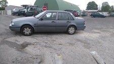 Retroviseur droit (ou coque) Volvo 460