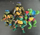 Vintage 1988 TMNT 3 Ninja Turtles & Genghis Frog with belts accessories!