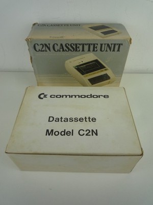 VINTAGE COMMODORE 64/128 PET VIC 20 C2N CASSETTE UNIT PLAYER BOXED WITH INNERS