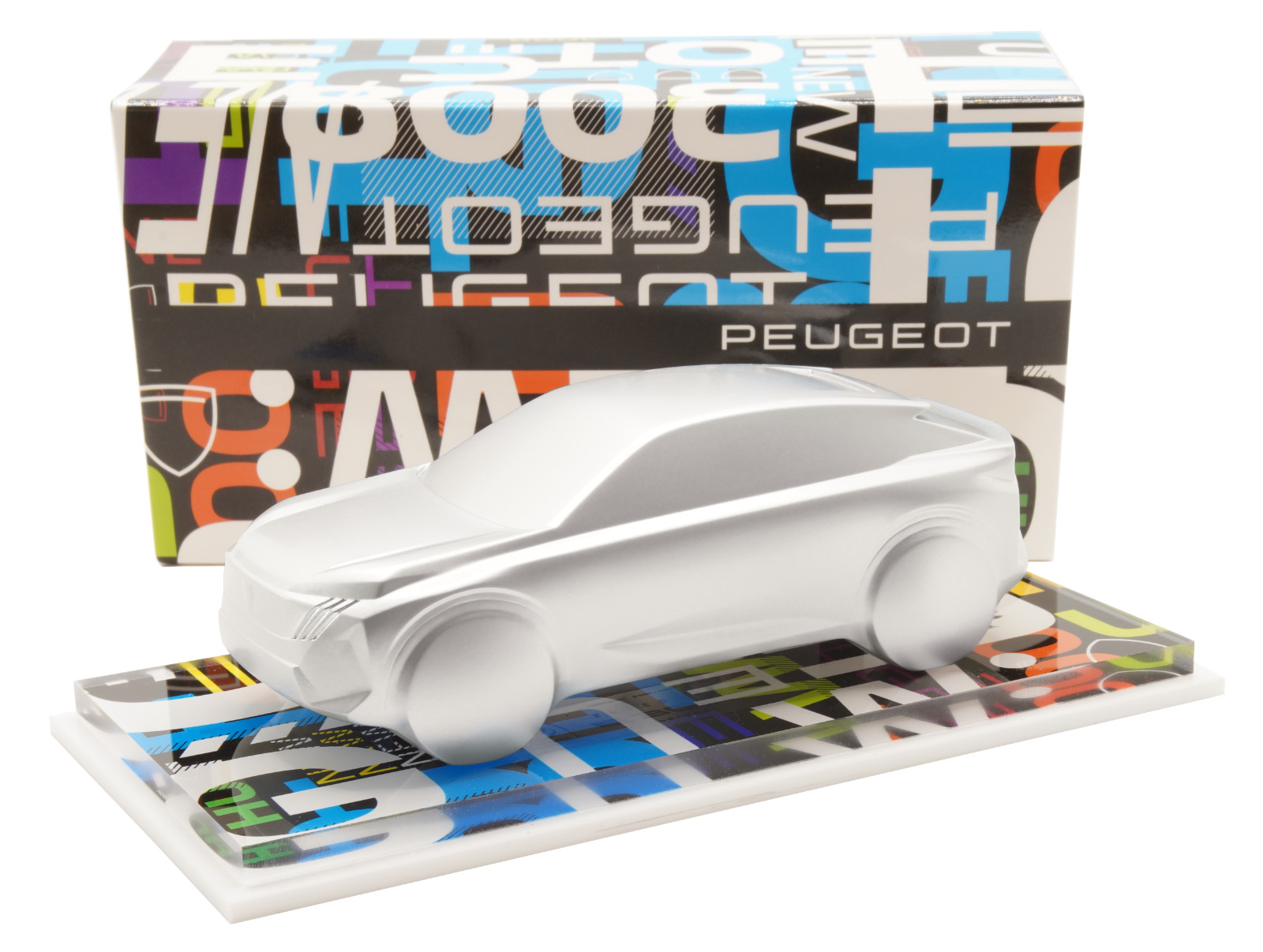 Peugeot E3008 2024 résine 1/43, la sculpture de style pour décorer votre bureau