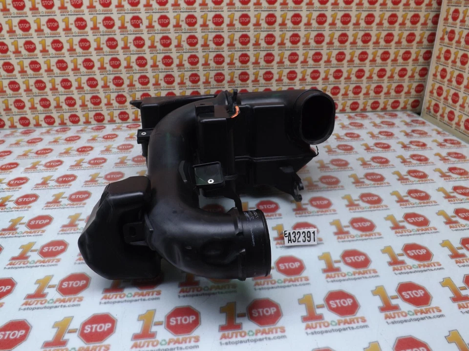 Tubo de conducto resonador de admisión de aire Hyundai Elantra 2012-2016 28220-3X320 OEM Foto 4 de 4