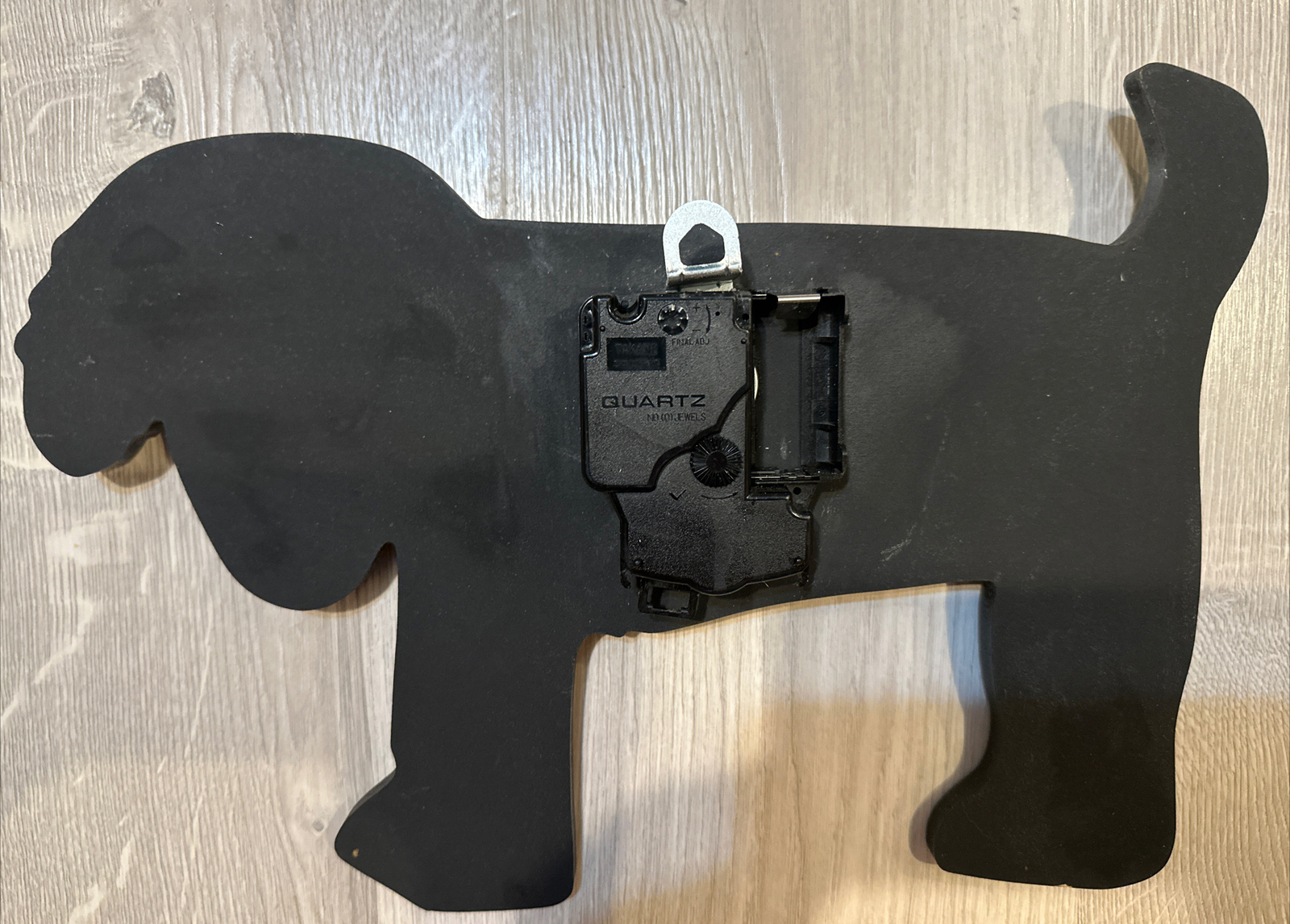 ALLEN DESIGN STUDIO ~ WOODEN DOG CLOCK ~ SIGNED RARE WOOD DESIGN No Pendulum? ￼