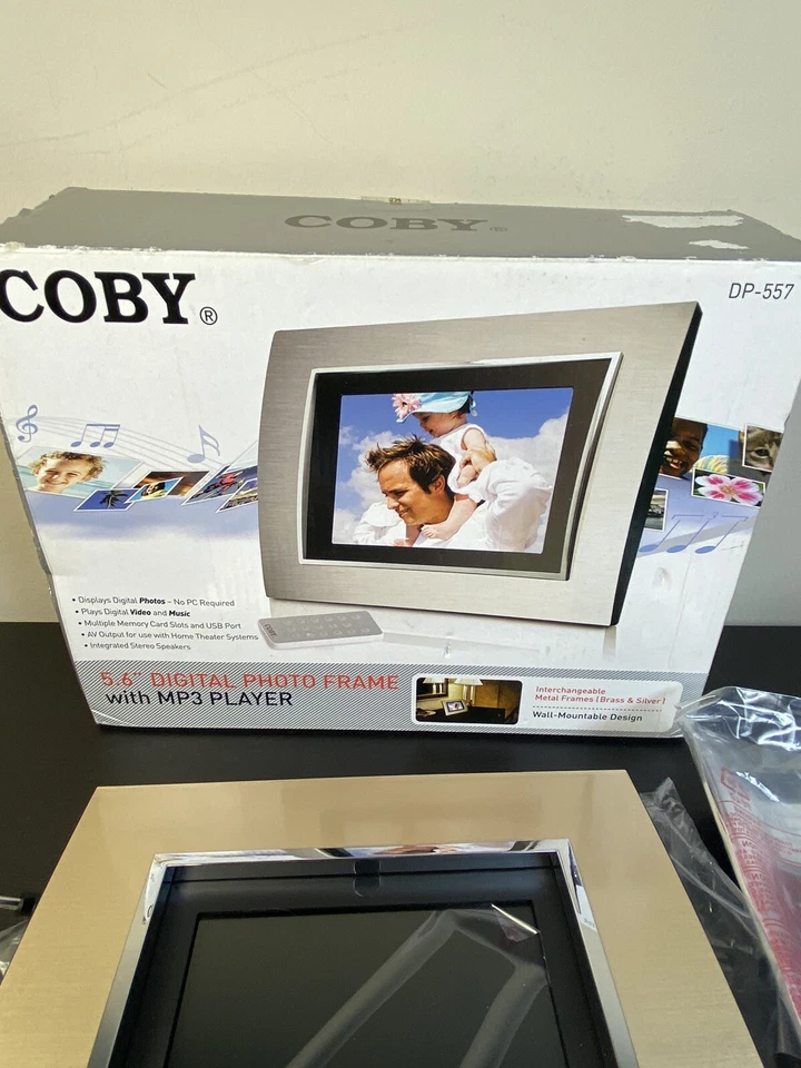 Coby DP-557 5.6" Digital Picture Frame MP3 Player  New 2 Frames Brass/Silver - Image 2 of 4