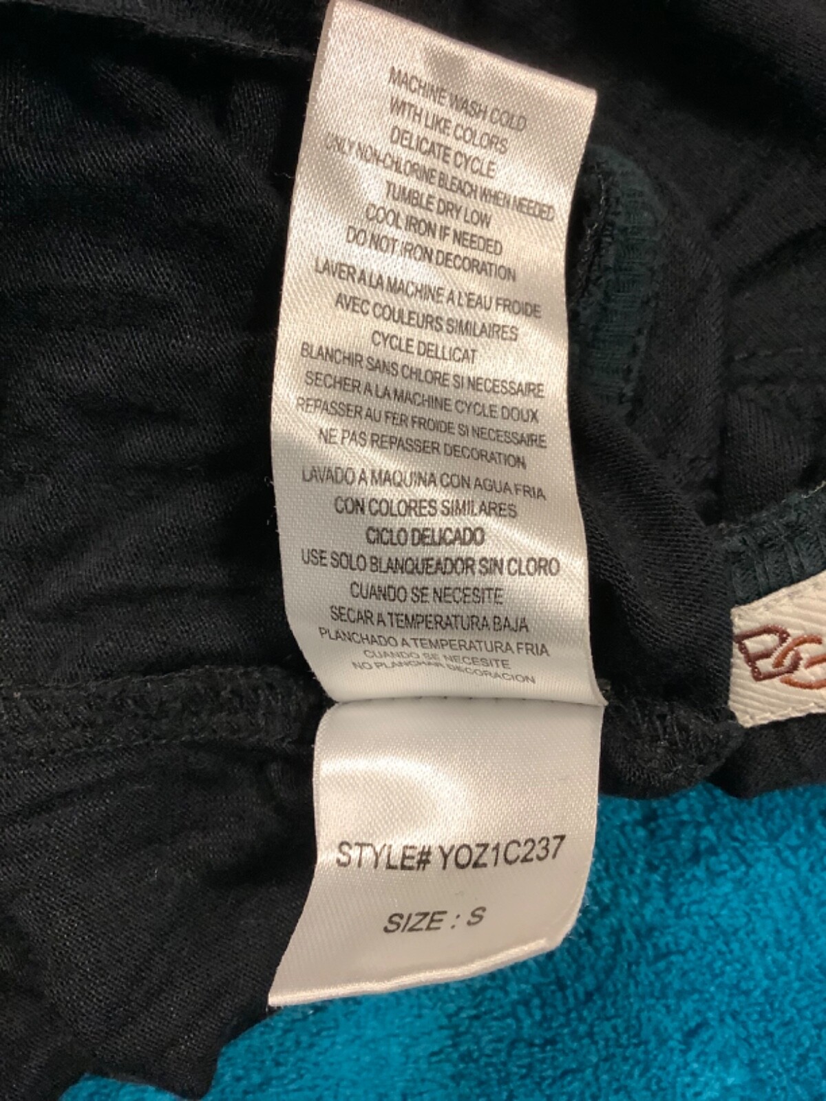 BCBGeneration Dragonfly Print Lightweight Scoop N… - image 10