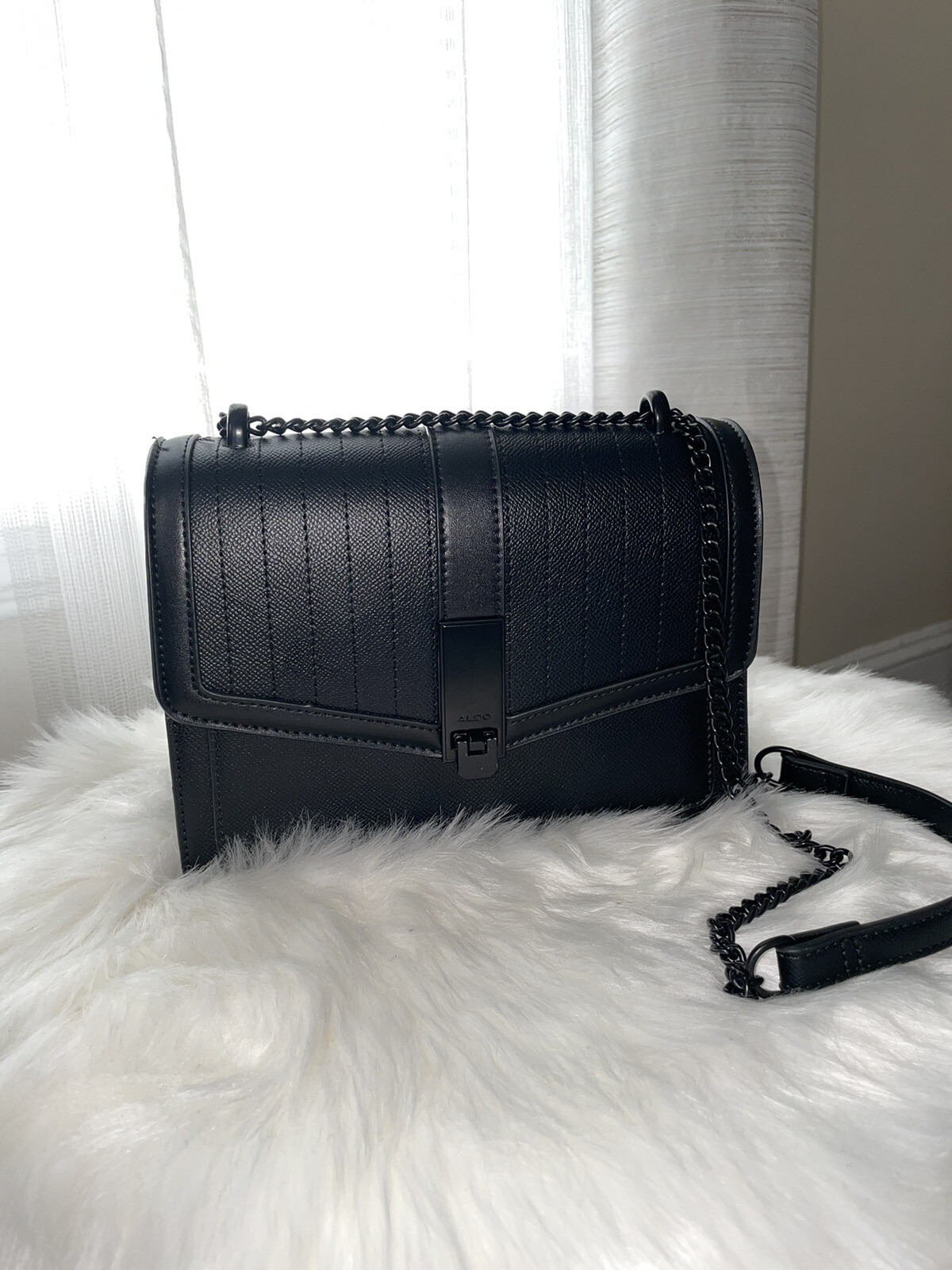 Aldo Women’s Shoulder Bag Black Gem