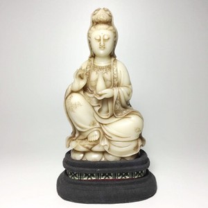 Chinese Antique Milky White Shoushan Stone Guanyin Kwan-yin Statue