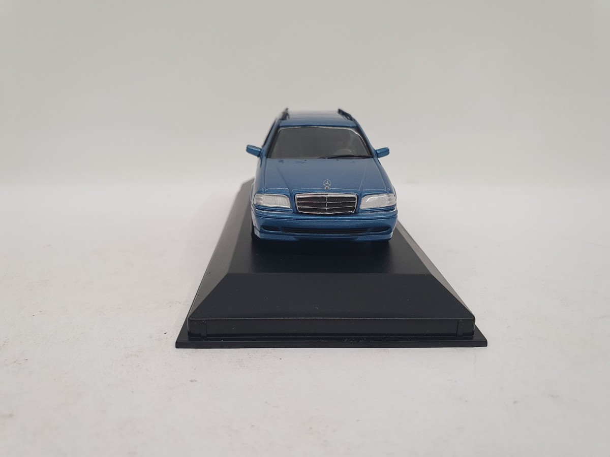 1/43 MEGA RARE MERCEDES-BENZ C180 T-MODELL S202 1997 MINICHAMPS