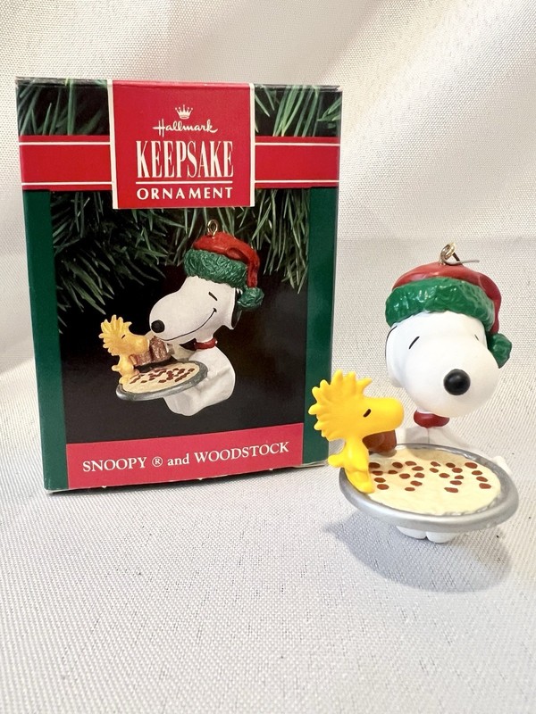 Snoopy And Woodstock 1991 Hallmark Peanuts Ornament