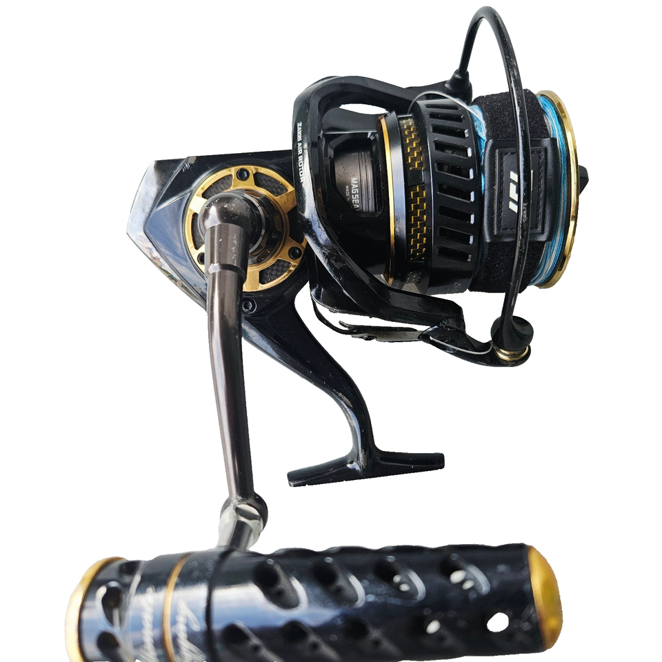 Moulinet De Pêche Spinning Daiwa Saltiga 7000H Dogfight - Ratio 5.7:1, Frein 30kg - Occasion Très Bon état