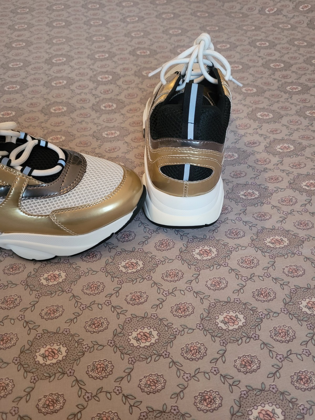 Dior B22 Men's Trainers White Gold Silver Size UK 10 image 5