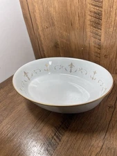 Noritake COURTNEY Porcelain Japan #6520 Oval 9 1/2 Inch Serving Bowl
