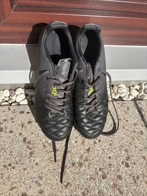 Fußballschuh KIPSTA Schwarz