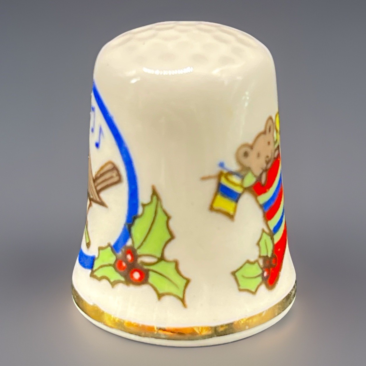 VTG Masons Ironstone Porcelain Thimble Christ Singing Bird Holly Berries Gold GC