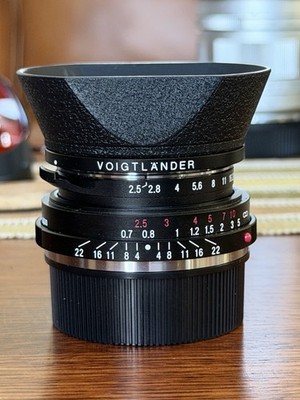 Voigtlander COLOR-SKOPAR 35mm f2.5 Leica M Mount