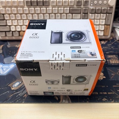 Sony Alpha A6000 Digital Camera kit With 16-50mm lens Original Box/Accessories