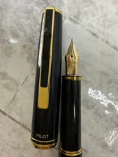 PILOT CUSTOM Fountain Pen Black 14K Gold Nib Vintage Writing Instrument
